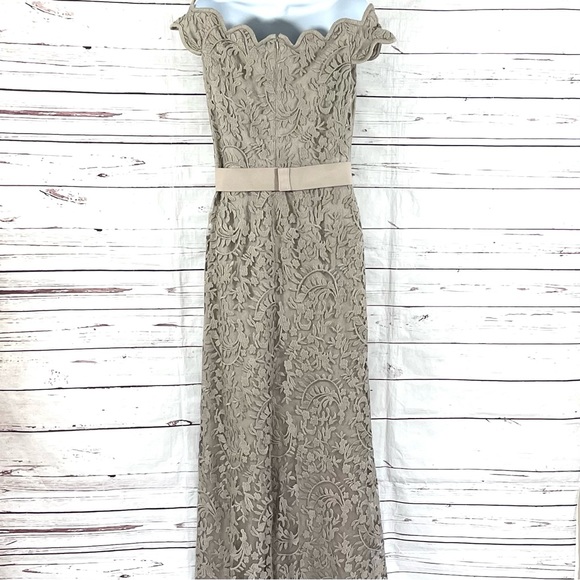 Tadashi Shoji Max Lace Dress Women’s Size 6 Off The Shoulder Taupe Belted. - Picture 5 of 13